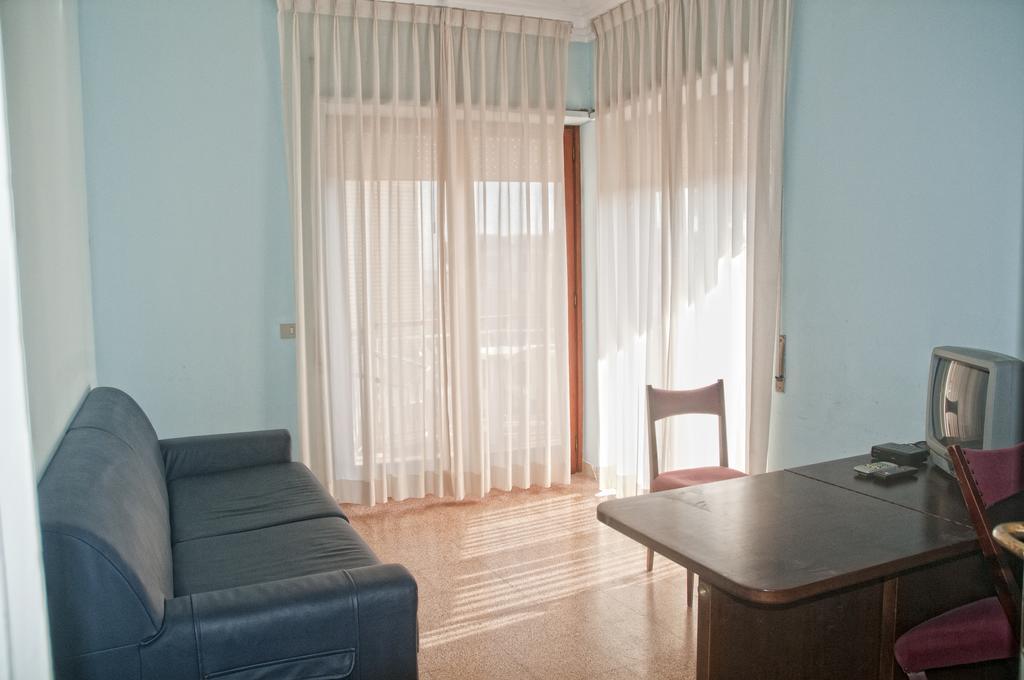 Residence Riva Gaia Terracina Phòng bức ảnh